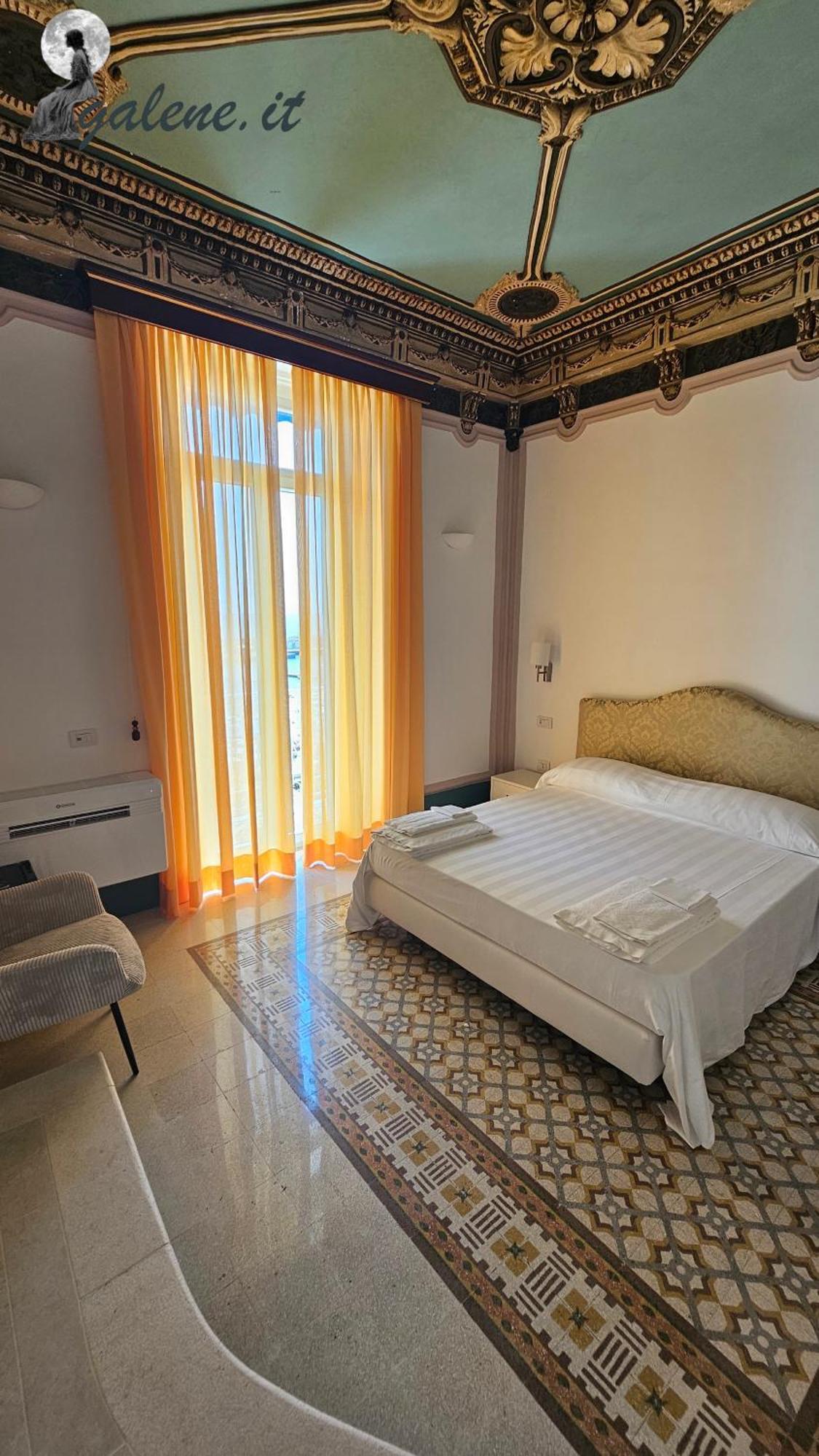 Galene - Beachfront In Costa D'Amalfi Maiori Eksteriør billede