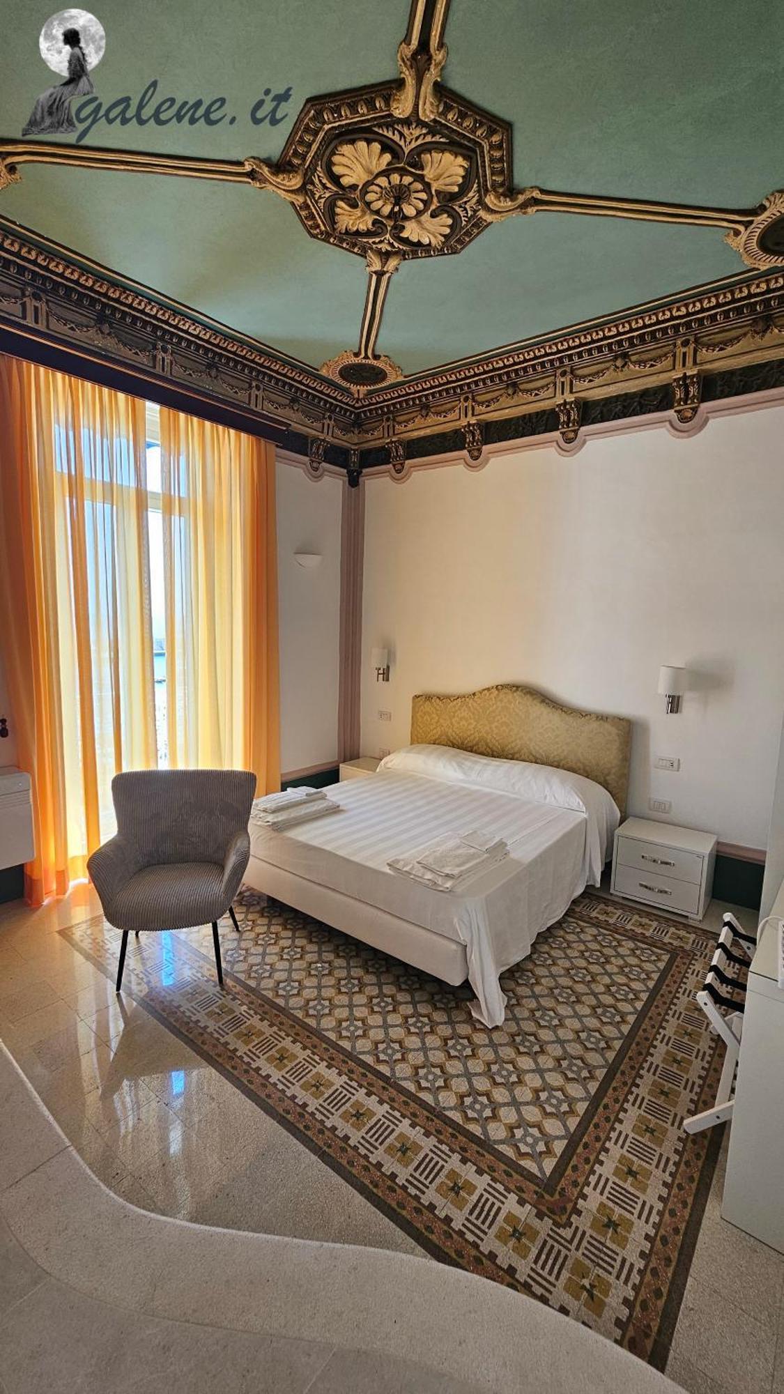Galene - Beachfront In Costa D'Amalfi Maiori Eksteriør billede