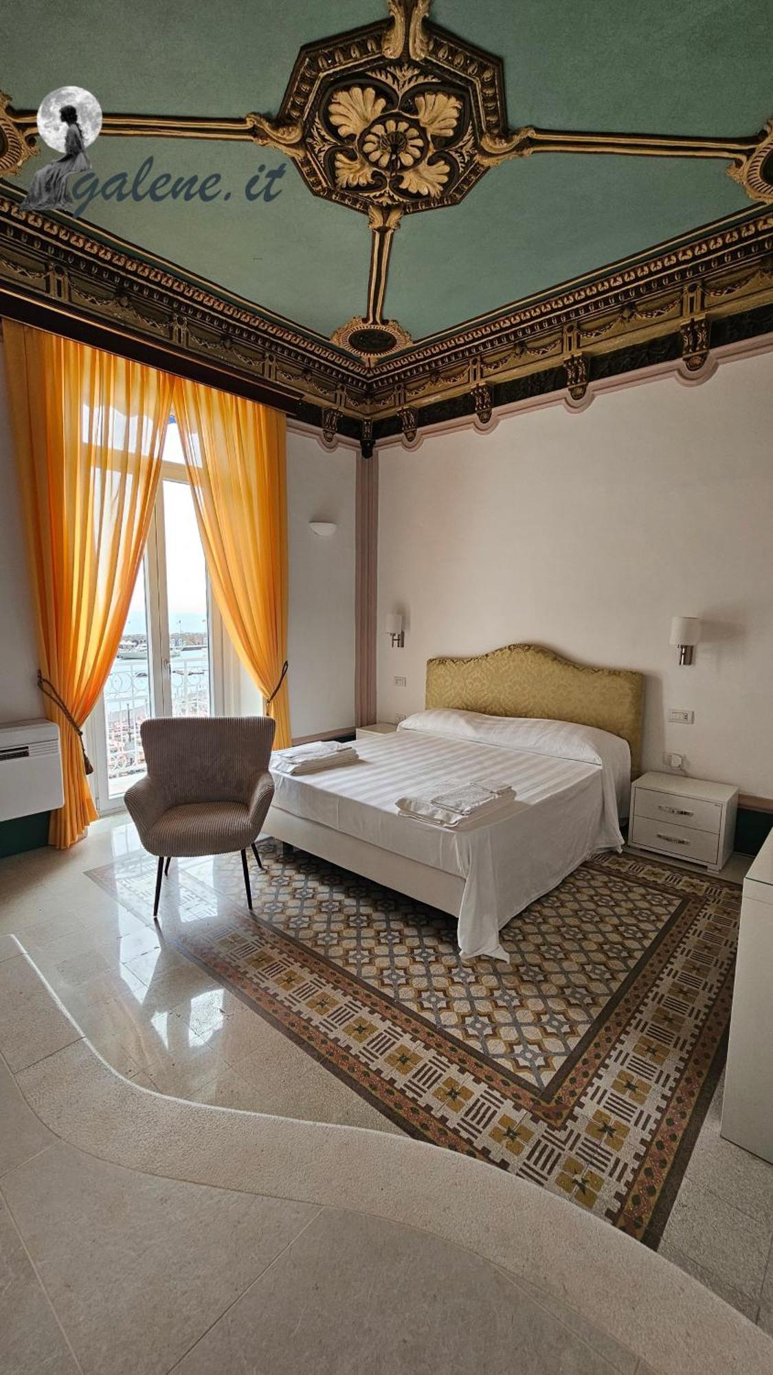Galene - Beachfront In Costa D'Amalfi Maiori Eksteriør billede
